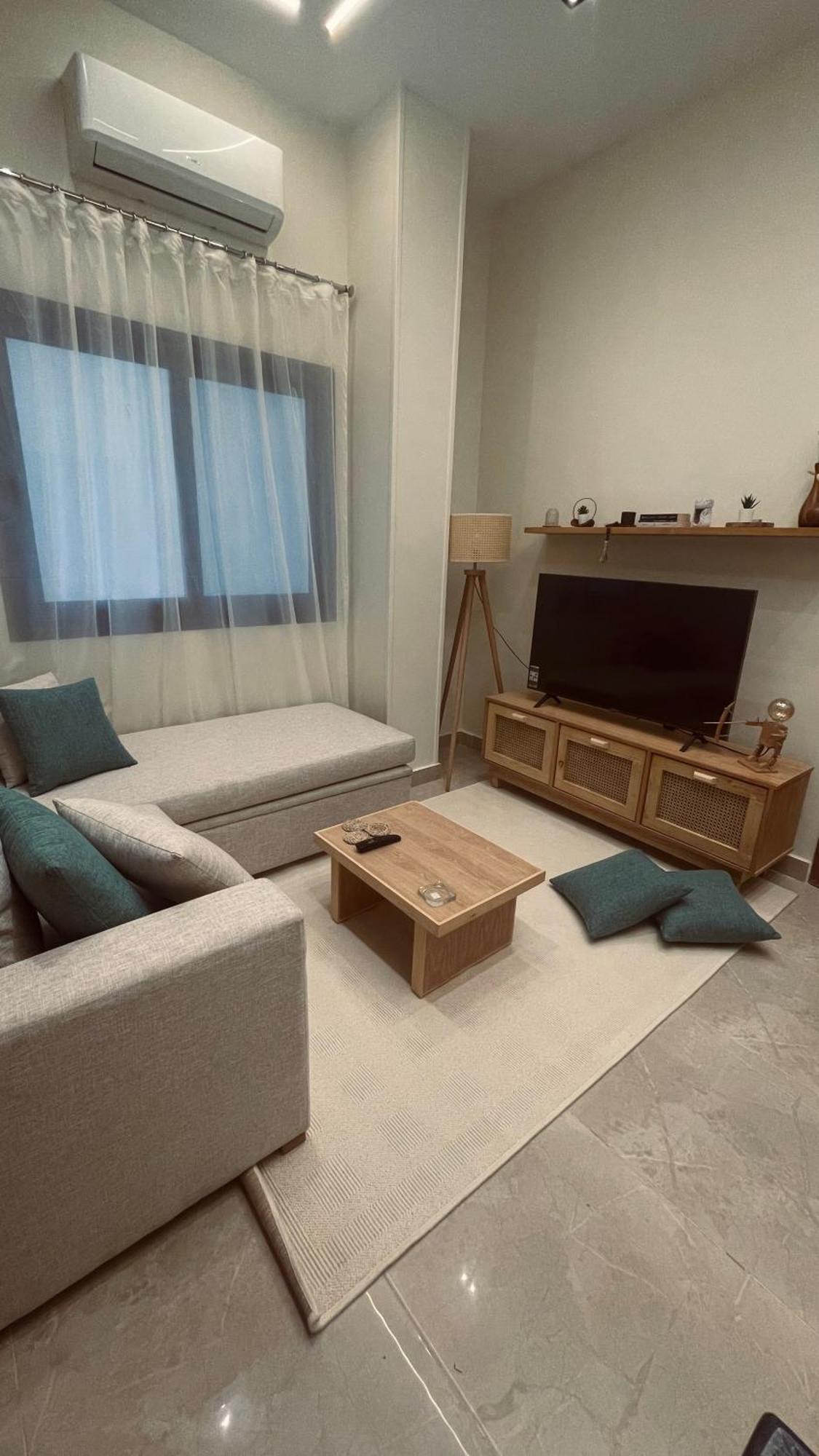 Boho With Private Garden In New