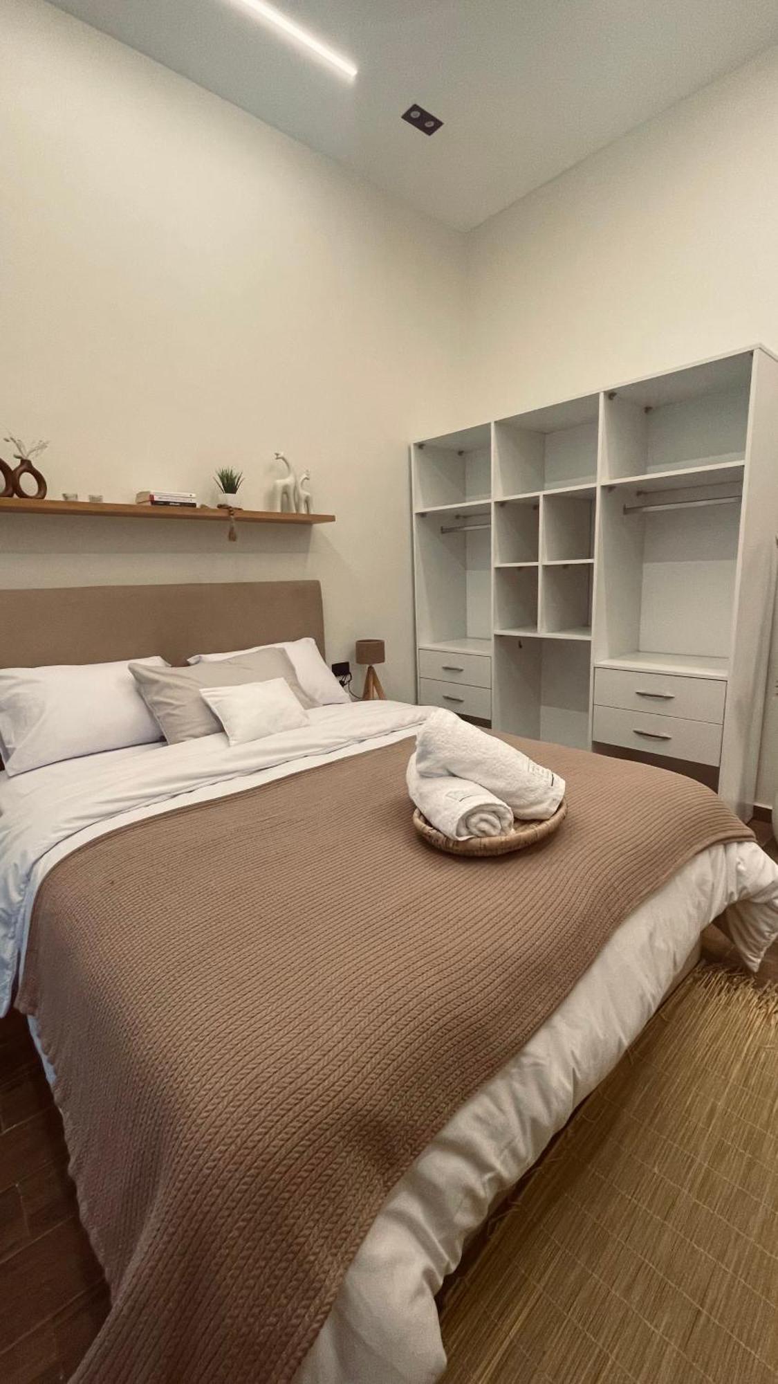 Apartment Boho With Private Garden In New Cairo